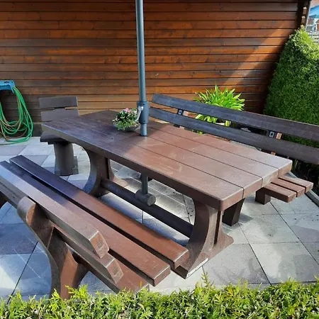 Familienurlaub In Ostfriesland Fuer Max 7 Pers In 2 Wohnungen, Auch Einzeln Wohnungen Utarp Exterior photo